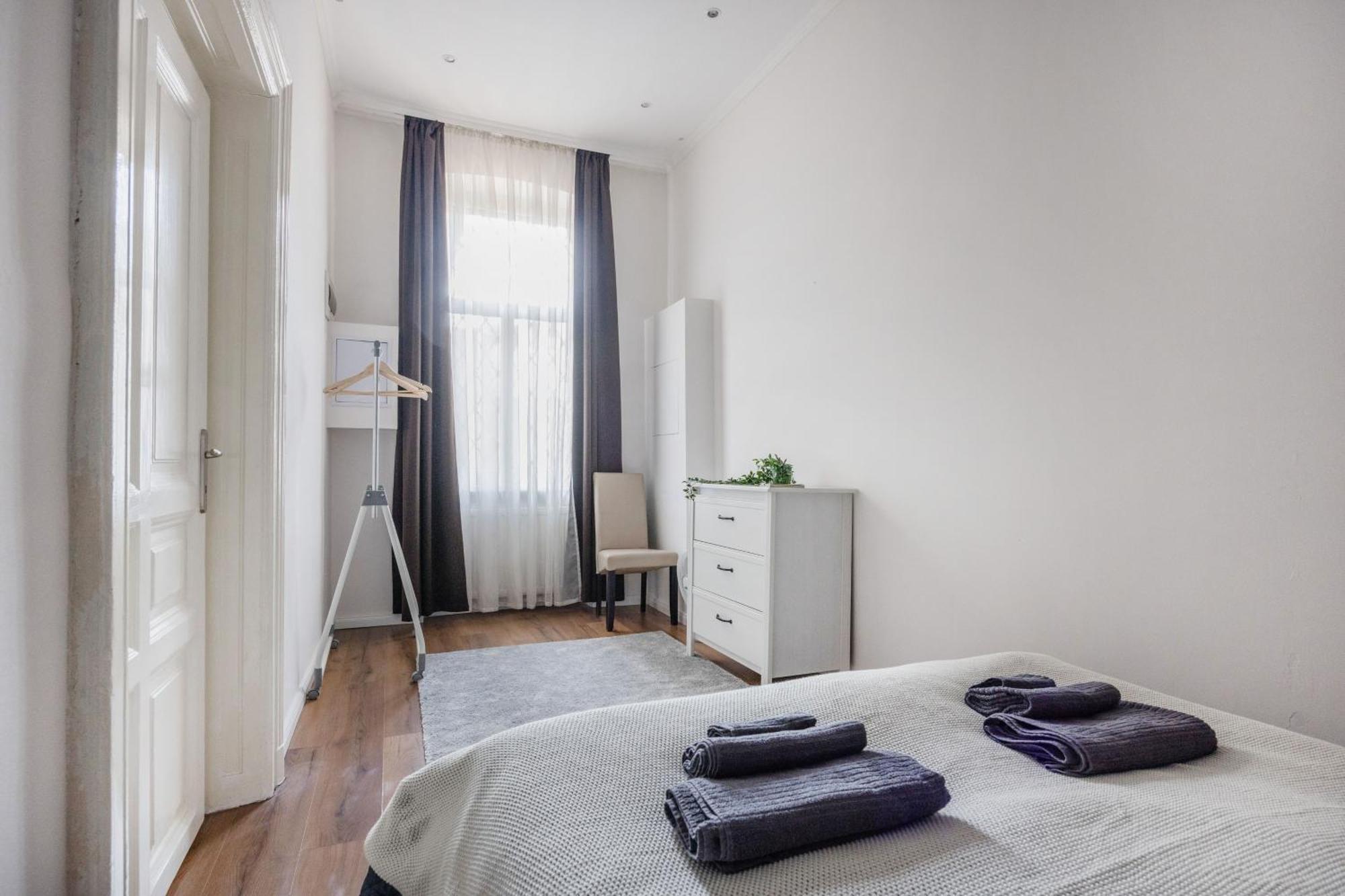 Budapest Films Apartment ภายนอก รูปภาพ